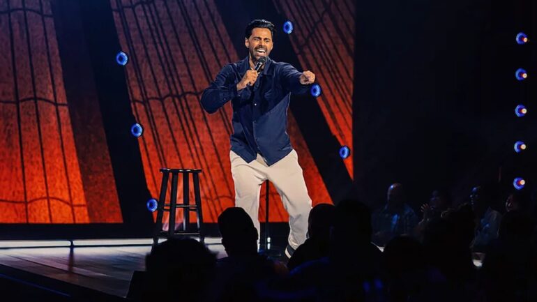 “Off with His Head” – Stand-Up na Netflix: Hasan Minhaj traz ironia para todos, absolutamente todos