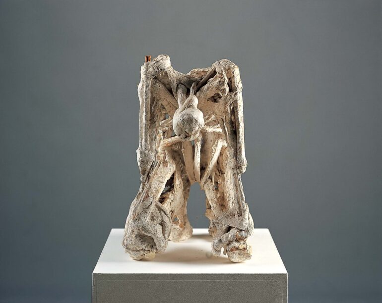 Chung Hyun: A Força Escultural Coreana Brilha no Art Basel Miami Beach 2024