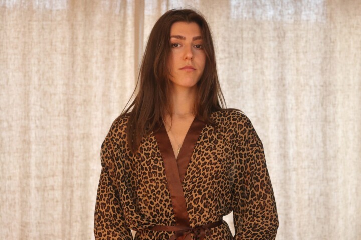 Sara Lina Unveils Noir-Pop Single "Only Say Yes"