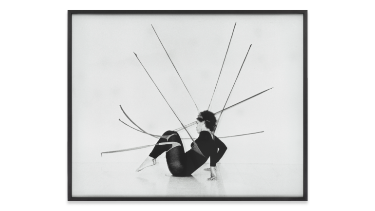 A Whitechapel Gallery apresenta uma exposição documental sobre a obra pioneira de Senga Nengudi